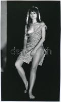 cca 1973 Könnyű, nyári viselet, 2 db szolidan erotikus vintage fénykép, 23,5x14 cm / 2 erotic photos