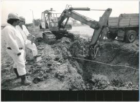 1990 Veszprém, elhagyott orosz laktanya, 11 db vintage fénykép a Képes7 archívumából, Fotó: Kerekes ...