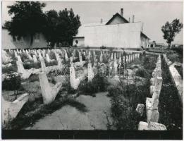 1990 Veszprém, elhagyott orosz laktanya, 11 db vintage fénykép a Képes7 archívumából, Fotó: Kerekes ...