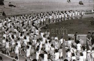 cca 1978-1983 Kecskeméti tornaünnepély, Széchenyi szobor avatás, használt cikk piac, felvétel soroza...