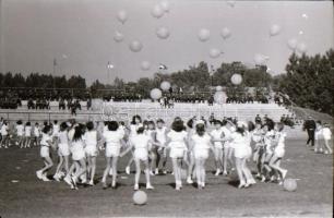 cca 1978-1983 Kecskeméti tornaünnepély, Széchenyi szobor avatás, használt cikk piac, felvétel soroza...