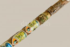 Fa turistabot 22 db osztrák és svájci turistajelvénnyel, h: 86 cm