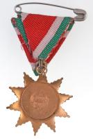 1957. "A Magyar Szabadság Érdemrend bronz fokozata" aranyozott Br kitüntetés mellszalagon ...