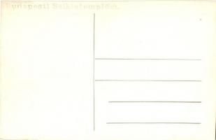 Budapest XI. Gellérthegyi sziklatemplom, villamosok, automobilok. photo