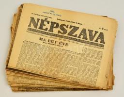 cca 1918-1945 Újság gyűjtemény, kb 30 db, nagyrészt 1919-es Népszavák