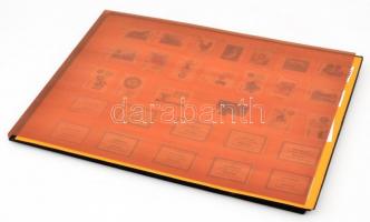 kb 2400 darabos szépen rendezett gyufacímke gyűjtemény  nagy tablókon
