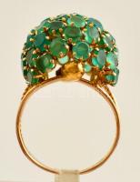 Arany (Au.) 14 K smaragd köves klipsz és gyűrű, jelzett, együtt bruttó:12 g, 2 db kő hiányzik, méret...