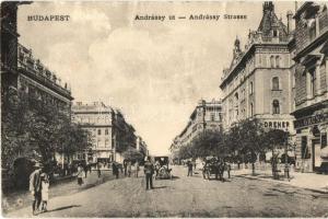 Budapest VI. Andrássy út, kávéház, automobil, Dreher, üzletek. Schwarz J. kiadása (lyuk / hole)
