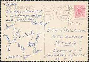 1965 Válogatott labdarúgó csapat (Bene, Mátrai, Farkas, Honti György MLSZ főtitkár, stb.) aláírása Brüsszelből, Egri Gyula MTS elnöknek címzett képeslapon