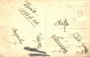 1933 Hévíz, Paris mozgó (mozi) műsora, csoportkép. photo (lyukak / holes)