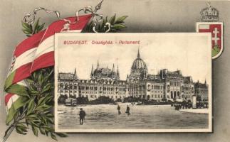 Budapest V. Országház, Kossuth Lajos tér, villamos. Magyar zászlós és címeres keret (EK)