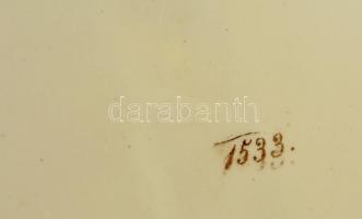 Fajansz alátét, kézzel színezett virágos díszítéssel, jelzett, d: 25 cm