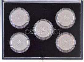 Omán 1995. 12db érme a Kastélyok és erődök sorozatból, benne: 1995. 1R Ag "Al-Hazm" + 1R A...