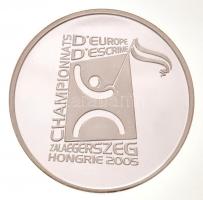 2005. Championnats dEurope dEscrime (Vívó Európabajnokság) Zalaegerszeg ezüstözött fém emlékérem (45mm) + DN Zala ezüstözött fém emlékérem (30mm), a kettő együtt díszdobozban T:PP