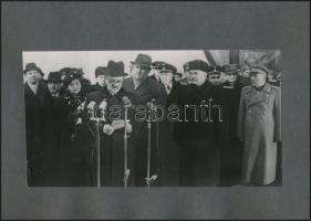 cca 1946-1948 Tildy Ferenc, Molotov, Dinnyés Lajos, albumlapra ragasztott fotó, 12x23 cm