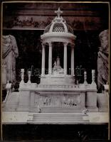 1901-1902 Stróbl Alajos kitüntetett szoborterve Erzsébet királyné emlékére, kartonra ragasztott, hidegpecséttel jelzett fotó, 36x28 cm