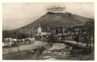 Krasznahorkaváralja, Krásnohorské Podhradie; utcakép, vár, templom, patak. Fuchs József kiadása / street view, castle, church, creek