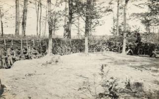 Osztrák-magyar katonai lecke a front mögötti iskolában / WWI K.u.K. military lesson at the school behind the frontline. photo