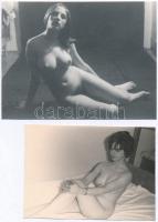 Három különböző méretű erotikus fotó 10x7 és 16x23 cm között