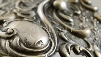 Ezüst (Ag.) kosár pótolt üvegbetéttel, jelzett, nettó :68 g, m:19 cm