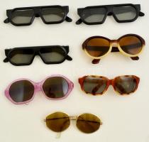 Vegyes szemüveg tétel, összesen 2 db, 3 db 3D szemüveg, 4 db napszemüveg, 2 db műanyag szemüvegtok