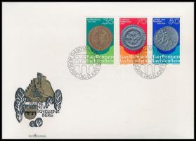 Érmék (I) ívszéli sor + FDC Coins (I) margin set + FDC