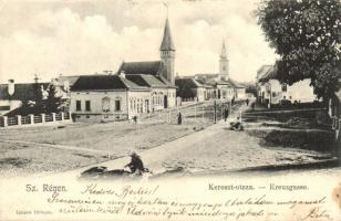 Szászrégen, Reghin; Kereszt utca, templomok, piaci árusok. Hübner Ignácz kiadása / street view, churches, market vendors (EK)