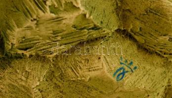 Capodimonte kalapos hölgy libákkal, festett műgyanta, jelzett, kopott, fa talapzaton, m:25 cm