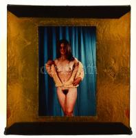 cca 1970 Erotikus és pornográf fotók dialemezeken, 5x5 cm