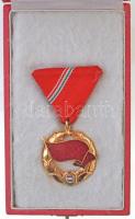 1957. A Munka Vörös Zászló Érdemrendje aranyozott, zománcozott Br kitüntetés mellszalagon, tokban T:1- Hungary 1957. Red Flag Order of Labour gold-plated enamelled Br decoration on ribbon, in case C:AU NMK 596.