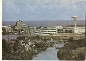 16 db modern kubai városképes lap, Havanna rumgyár, bár, vendéglő belsők, strand / 16 modern town-vi...