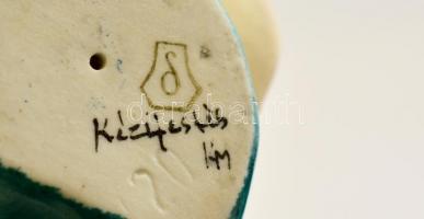 Drasche pillangó és olvasó fiú, kézzel festett, jelzett, hibátlan, 6,5×6,5 cm