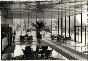 25 db modern vendéglátás, étterem és szálloda képeslapokon, közte 1 sérült régi lap / 25 modern rest...