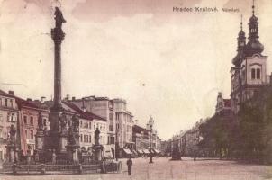 Hradec Králové, Námesti / square, shops (crease)