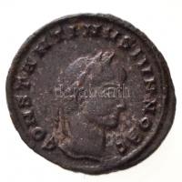 Római Birodalom / Siscia / II. Constantinus 320-321. AE Follis (2,97g) T:2 Roman Empire / Siscia / Constantine II 320-321. AE Follis CONSTANTINVS IVN NOB C / CAESARVM NOSTRORVM - VOT V - GammaSIS* (2,97g) C:XF RIC VII 163.