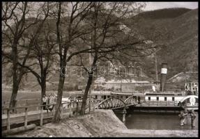cca 1938 Budapesti életképek, utca képek, 21 db szabadon felhasználható vintage negatív, 24x36 mm
