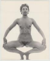 cca 1972 Szabad a vásár, 4 db szolidan erotikus, vintage fotó, jelzés nélkül, 24x14 cm és 22x18 cm k...