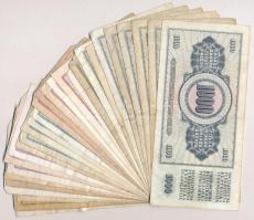 Jugoszlávia vegyes bankjegy tétel 10-20-50-100-500-1000D-os címletekben (30x) T:III-IV
Yugoslavia m...