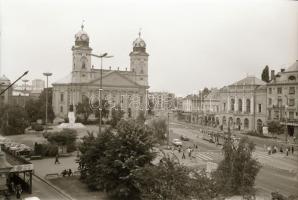 1976 Debreceni városképek, 24 db szabadon felhasználható, vintage negatív, 6x9 cm