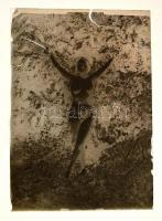 cca 1960 Aktfotók, 2 db vintage üveglemez negatív, 9x6 cm