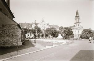 1977 Kecskemét, 40 db szabadon felhasználható, professzionális minőségű, negatív a városról, 6x7 cm ...