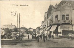 Léva, Levice; Kossuth tér, Kertész Lajos üzlete, piac, árusok / square, shops, market vendors (EK)