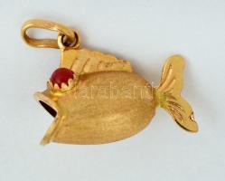Arany (Au) 18K függő (hal, teáskanna), 2 db, jelzett, bruttó: 5,6 g