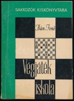 Bán Jenő: Végjáték iskola. Sakkozók Kiskönyvtára. Bp.,1965, Sport. Kiadói papírkötés. Megjelent 4700...