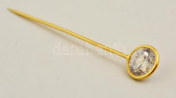 Ezüst(Ag) aranyozott, köves nyakkendőtű, jelzett, h: 8,6 cm, bruttó: 1,2 g