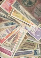 704db bankjegy, egész világ, régi és új, jobbakkal T:I,II,II,IV