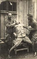 Osztrák-magyar tábori fogászat / WWI Austro-Hungarian K.u.K. military field dentist, humor. photo (EK)