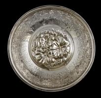 Ezüst(Ag) virágos tálka, jelzett, d: 9,5 cm, nettó: 17,2 g