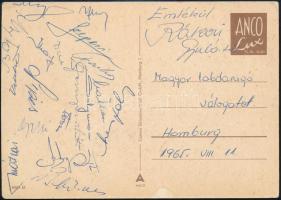1965 A magyar labdarúgó válogatott tagjainak (Mészöly, Solymosi, Szepesi, Sipos, Mátrai, Bene, Ihász, Farkas, ...stb.) aláírásai egy feladatlan képeslapon, rajta: Emlékül Rákosi Gyulától.
