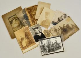 Katonai fotó tétel: 11 db fénykép az 1900-as évek elejétől keményhátú és egyéb érdekes, változatos képek